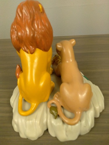 Disney The Lion King collectible figure Simba Mufasa Sarabi PVC special edition - Picture 3 of 6