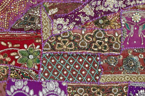 Tenture Murale Indienne Brodée à La Main 102x102 Cm - Éléphants, Paillettes Zari, Style Vintage Sari - Déco Ethnique