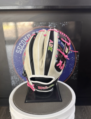 Wilson A2K Glove of the Month June 2024 11.75