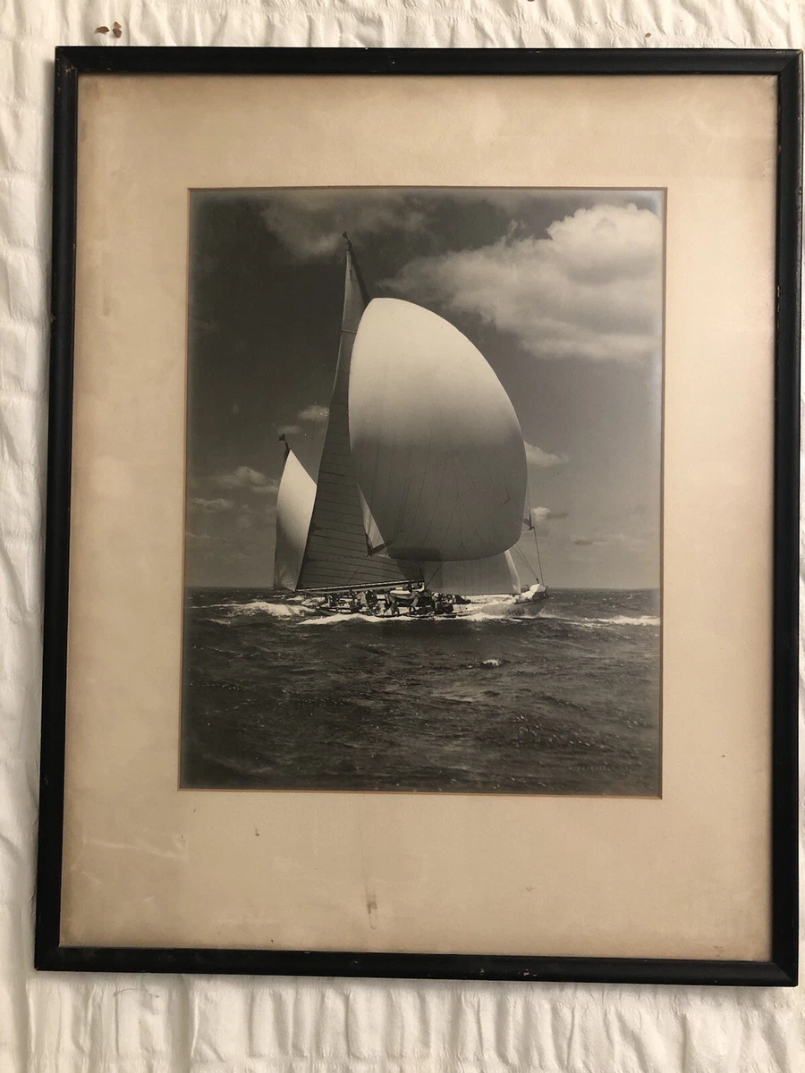 On the Water: A Century of Iconic Maritime Photography from the Rosenf – Books