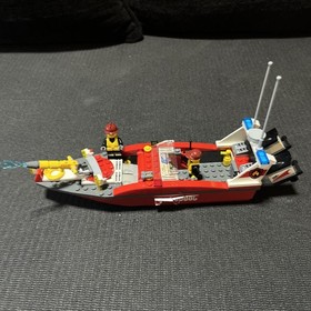 LEGO CITY: Fire Boat (60005)