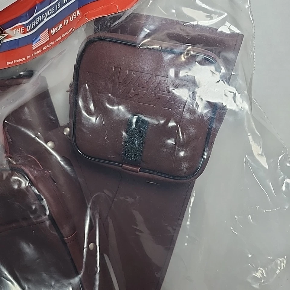 Neet USA 21" Leather Arrow Quiver 3 Pockets Archery New NT-2300 Burgundy  - Image 2 of 4