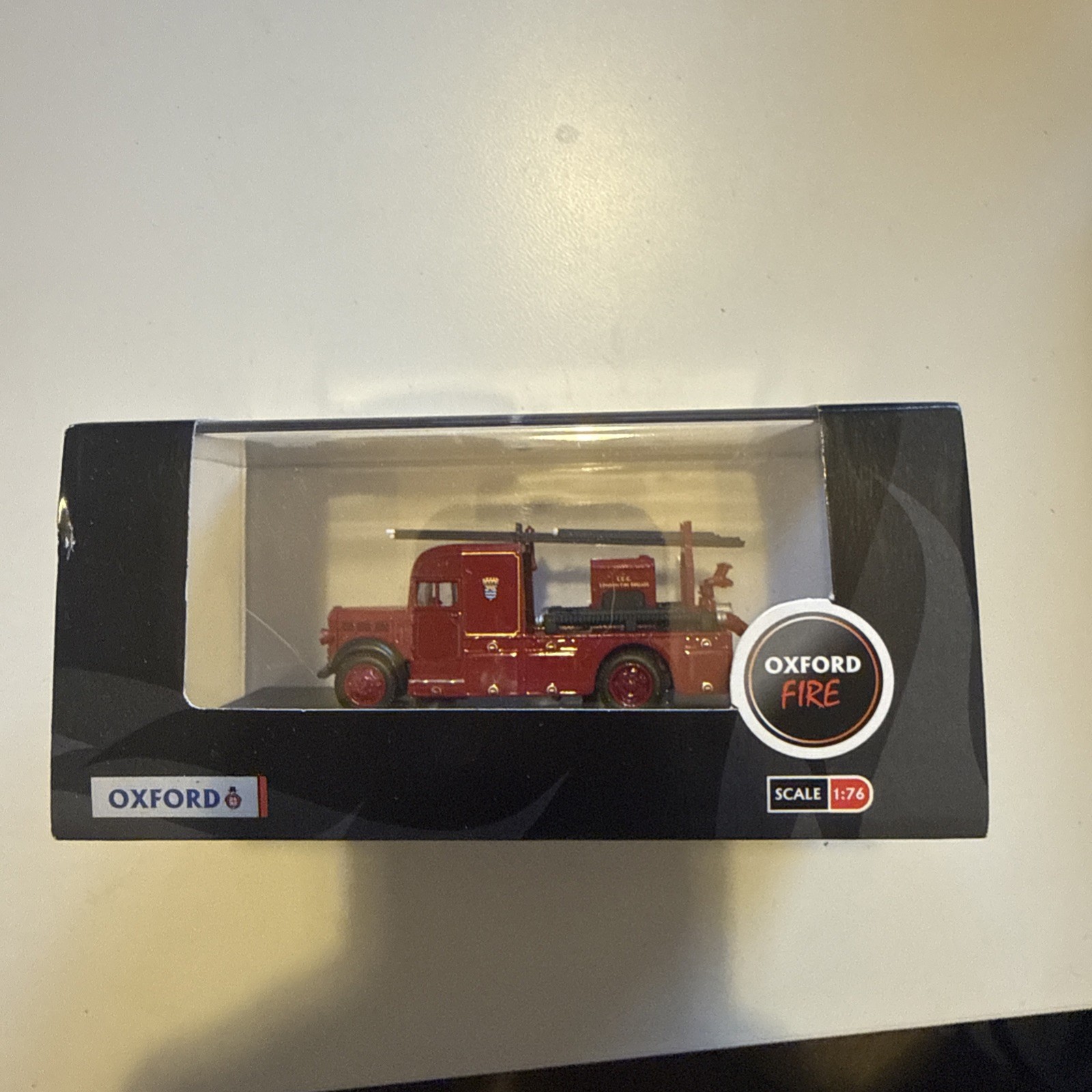 Oxford Diecast 1/76 Scale 76BHF002 - Bedford WLG Heavy Unit London Fire Brigade