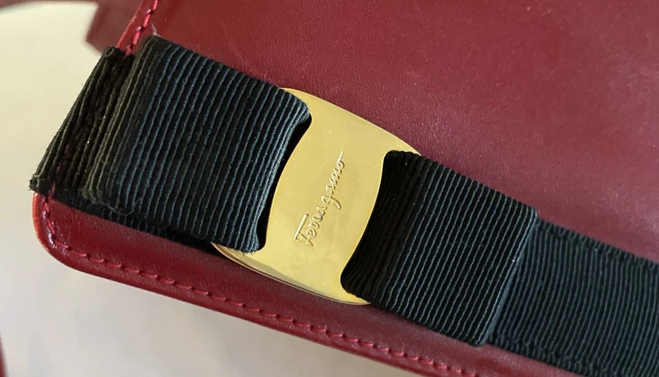 Vintage Salvatore Ferragamo Red Gold Vara Bow Handbag Clutch Crossbody Shoulder - Image 3 of 4