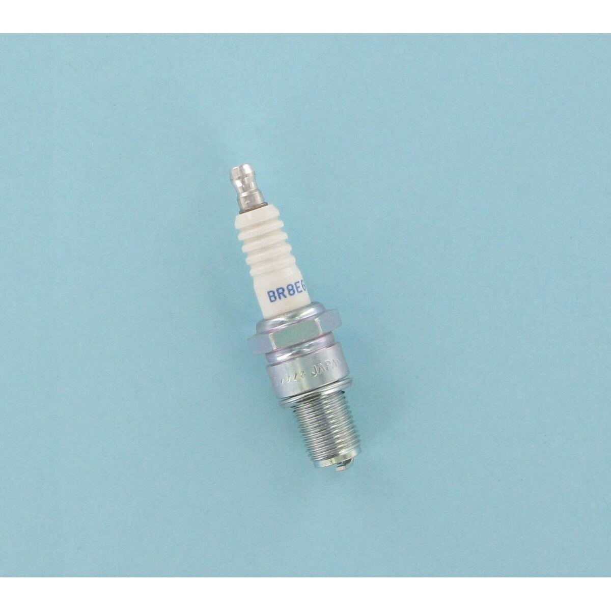 NGK Spark Plug - BR8EGSOLID - 3992
