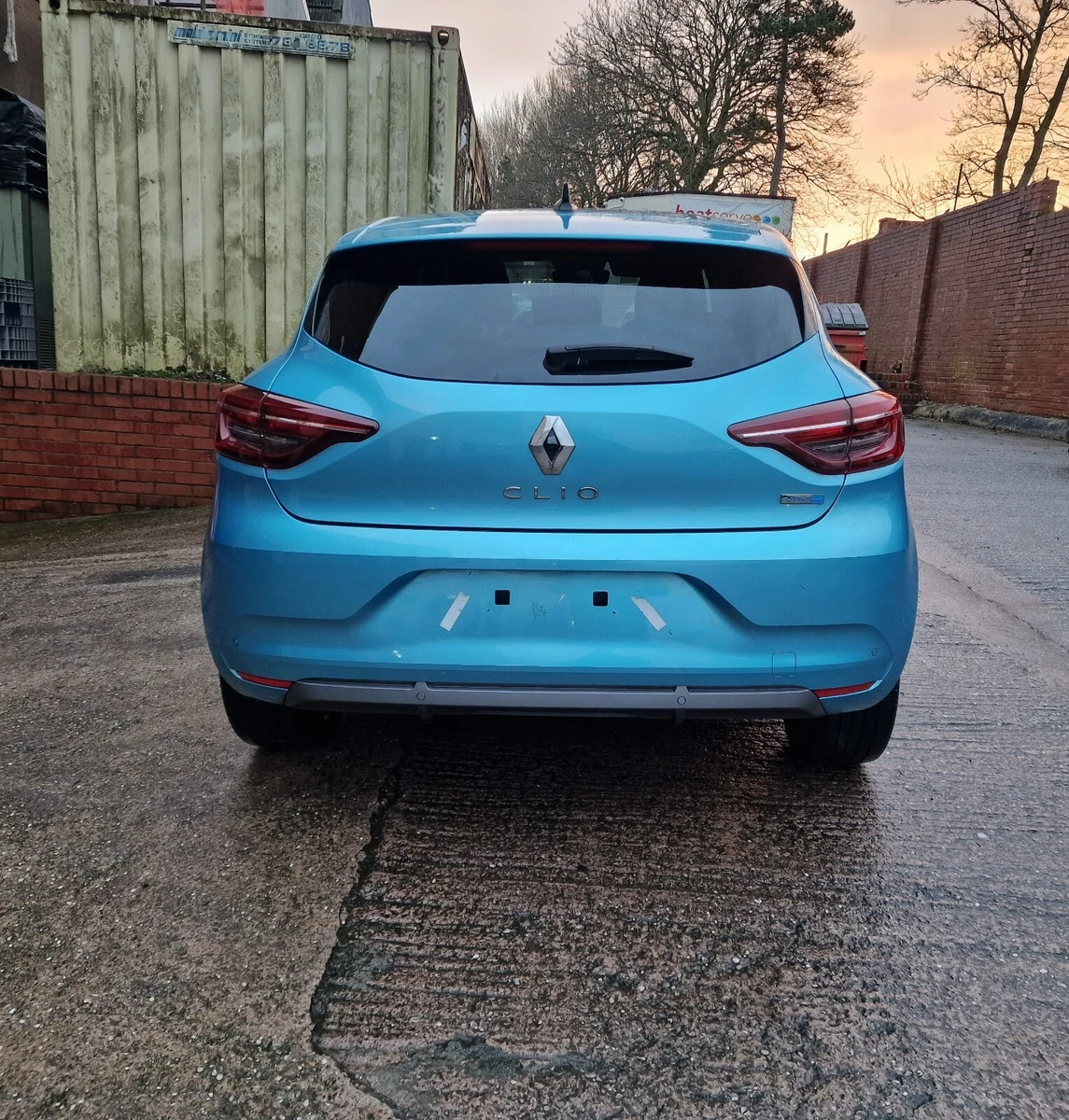2022 RENAULT CLIO RS LINE BREAKING 1.6 P HYBRID ELECTERIC AUTO FOR PARTS TERQT