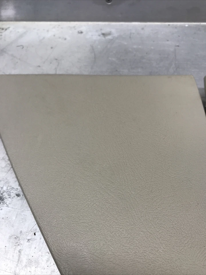 99-06 Chevy GMC Truck SUV Left Right Dash End Cap Interior Fuse Box Covers Beige Foto 4 de 4