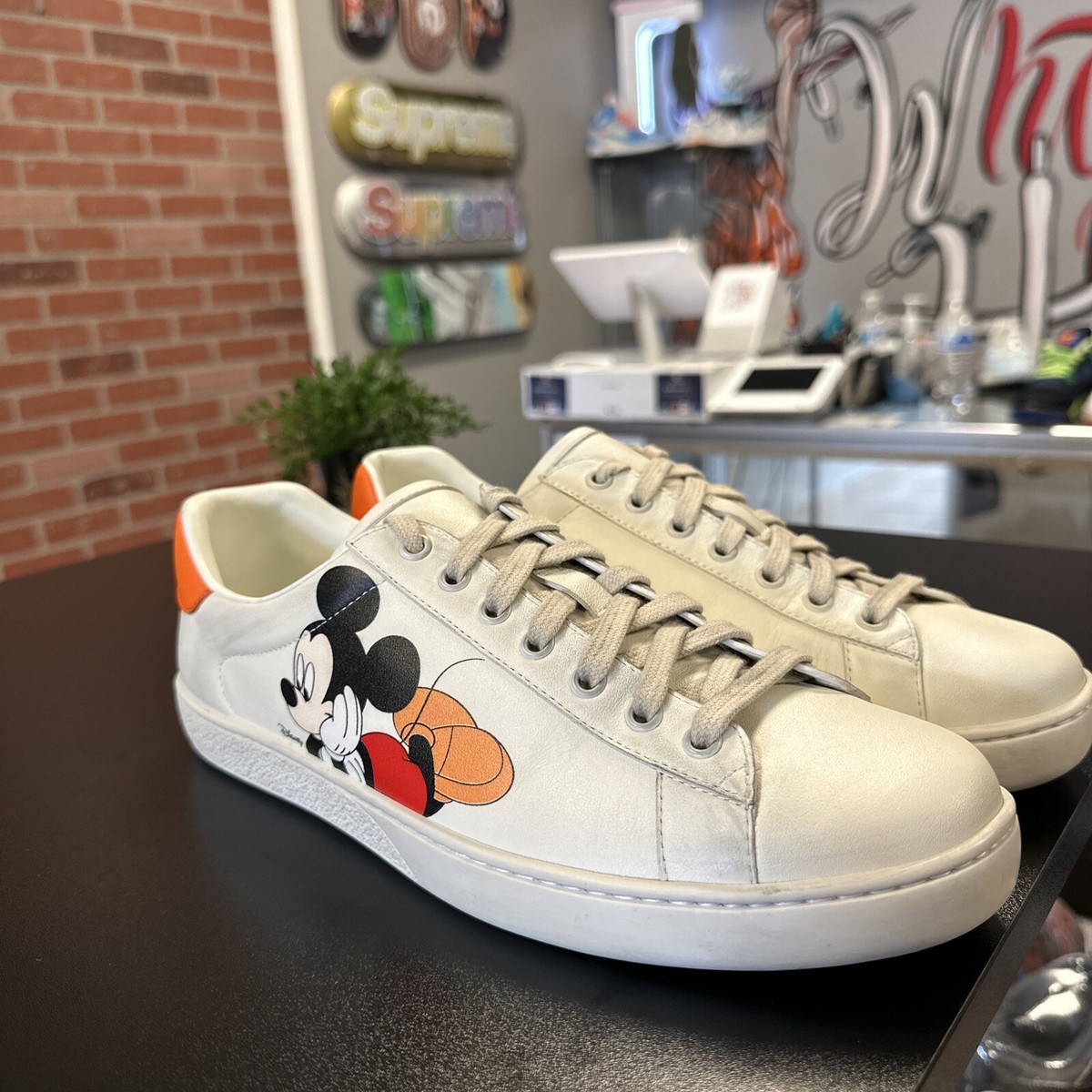 Gucci Distressed Ace Low x Disney Mickey Mouse - Beige Size Gucci Distressed Ace Low x Disney Mickey Mouse - Beige Size