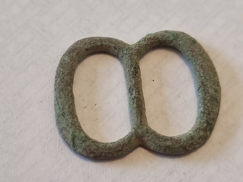 Nice early post Medieval bronze buckle missing pin. Please read description L83x