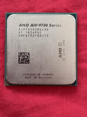AMD A10 9700, A8 9600, Intel CPU Sammlung