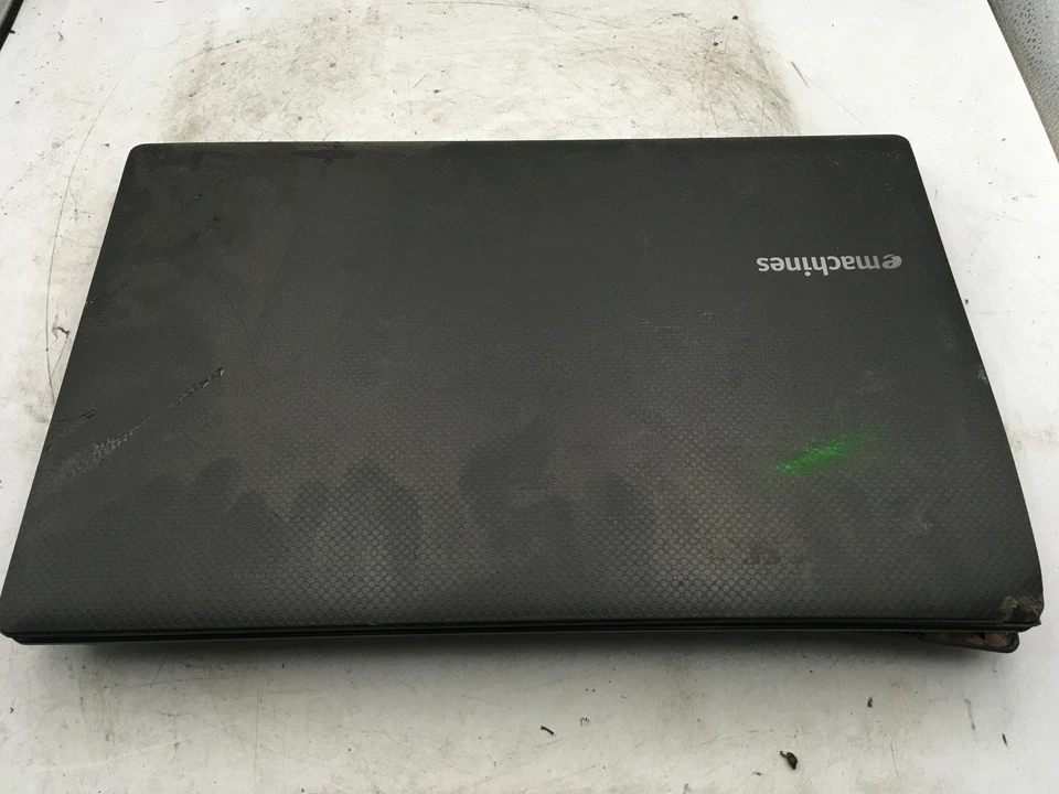 EMACHINES E442 V133 - FOR PARTS/REPAIR - AMD V140 - NO RAM - 15" - READ DESC -BB - Image 4 of 4