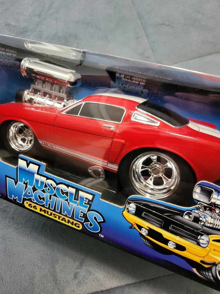 Muscle Machines, 1:18, FORD MUSTANG, SHELBY GT 350, RED/WH, NEW IN BOX! - Image 4 of 4