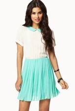 NWT FOREVER 21 WOMAN DRESS SIZE M COLOR WHITE/MINT