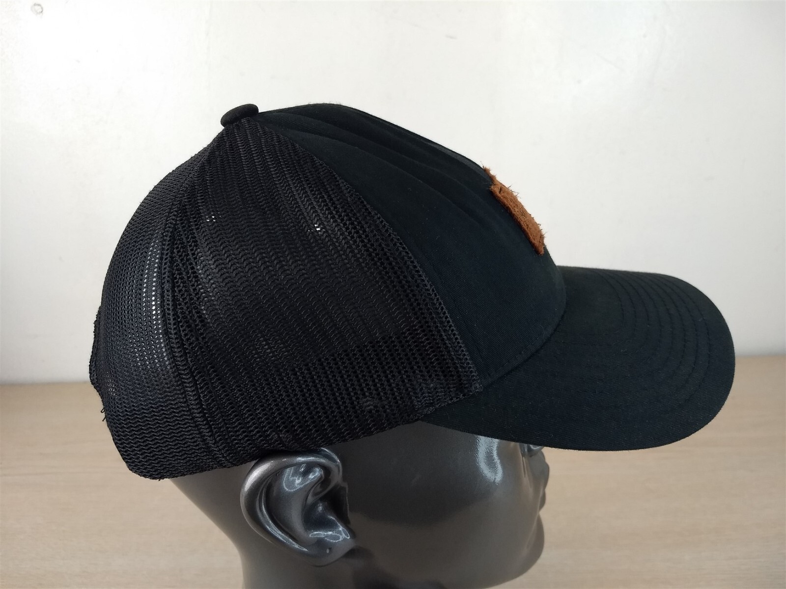 HURLEY LOGO PATCH ADJUSTABLE SNAPBACK TRUCKER/MES… - image 4