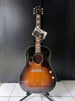 Gibson J-160E 1964 Reissue 2001 Sunburst Acoustic Guitar W/Hard