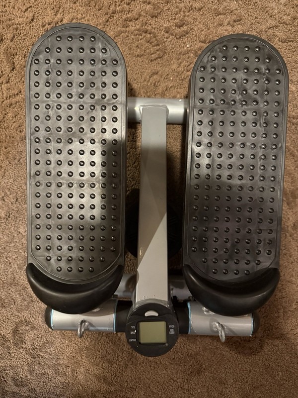 B & G Starter Stepper With Tension Cord TT, New In The Box, Opened For Pictures 