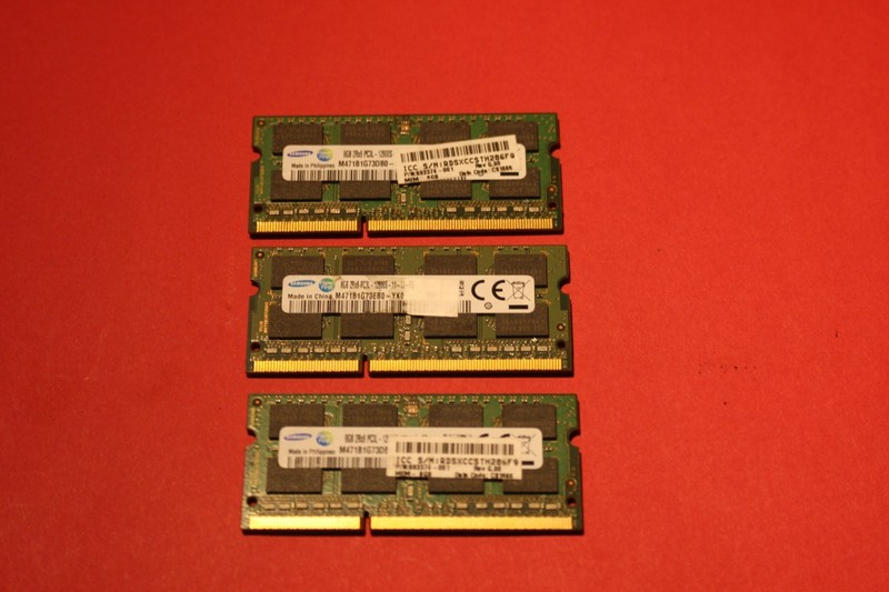 Lot 3 Samsung Memory 8Gb each (24Gbs) M471B1G73EB0 PC3L used of
