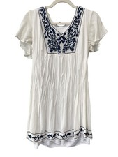 Lapogee Peasant Dress Size Medium Embroidered Short Sleeve White Blue Bohemian