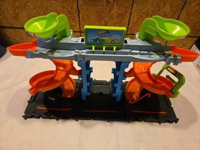 Base Only Hot Wheels Mega Tower Carwash Playset 