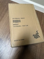 Hot Toys MMS627 Batman the Dark Knight Trilogy Catwoman 1 6 Scale Figure