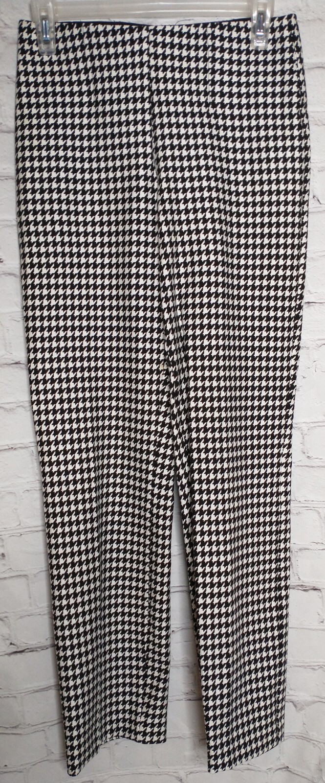 jeans with leg pockets