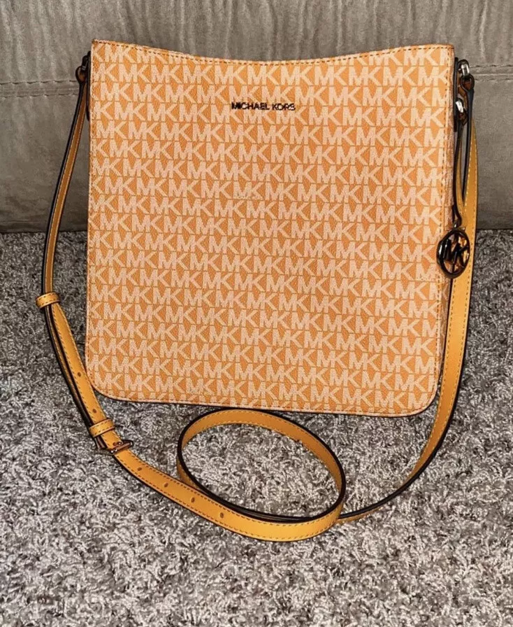 Michael kors jet store set messenger black