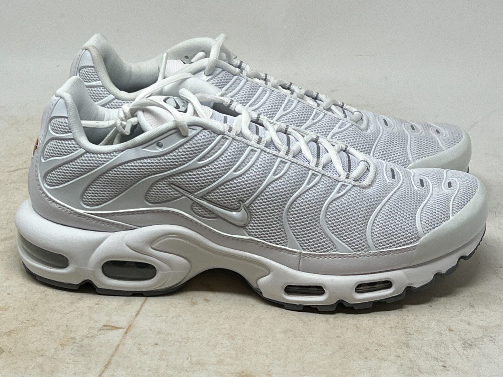 Nike Air Max Plus White 2019 604133-139 Size 10 NOBOX 826220174808 | eBay
