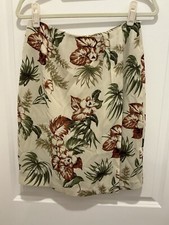 Chaus Skirt Size 10 Mock Wrap Lined Beige Greens Tans Browns Hibiscus