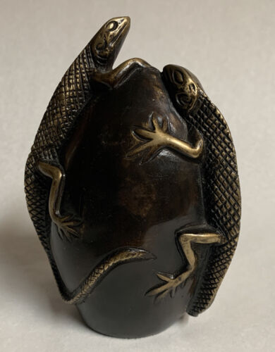 Lizard Vintage Bronze Egg Heavy Decorative Paperweight Bookshelf Item