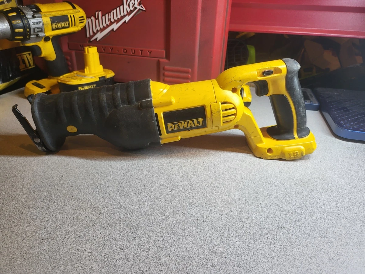 Dewalt DC385 VARIABLE SPEED RECIPROCATING SAW