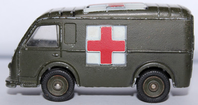 Renault Carrier Ambulance Militaire Militär Frankreich  Dinky Toys  1:43  80F