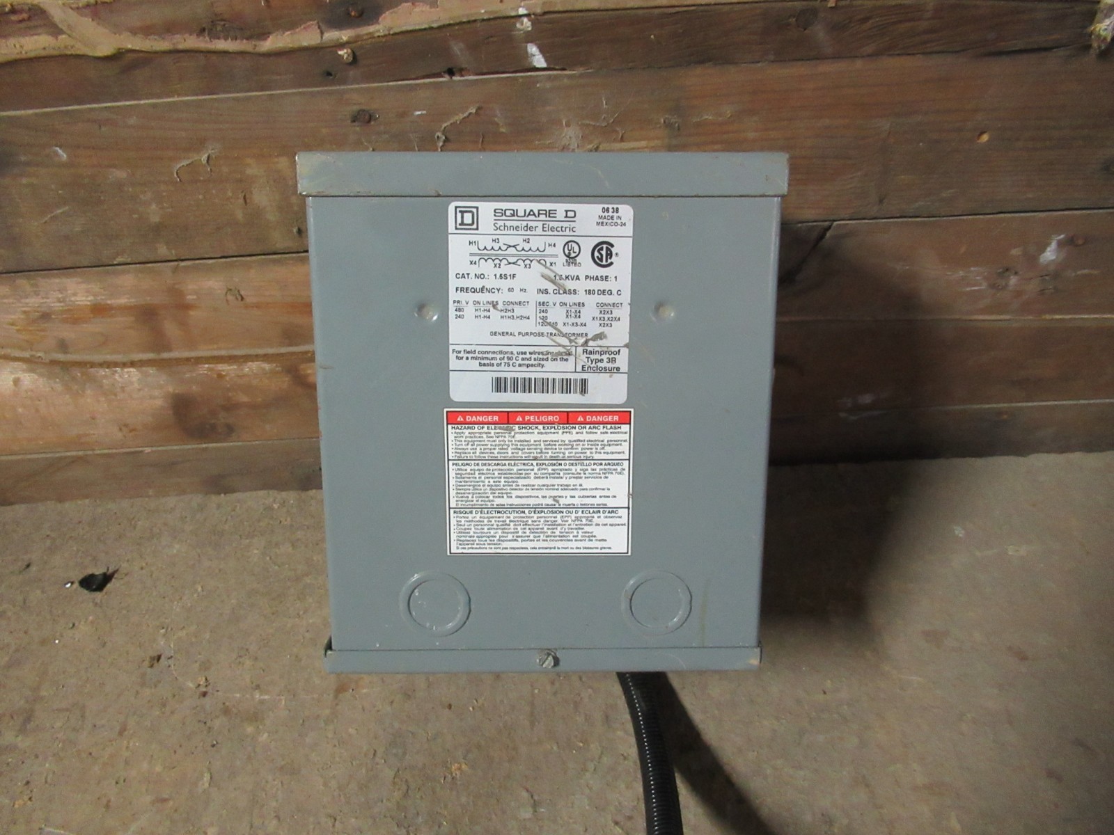 Electrical Equipment Supplies Square D 1 5 Kva Dry Type Transformer 240 480 Hv 1 240 Lv 1 O 1 5s1f Transformers