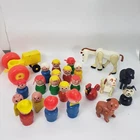 VTG 23 piece lot of Fisher Price Little People + Animals  Wooden & Plastic