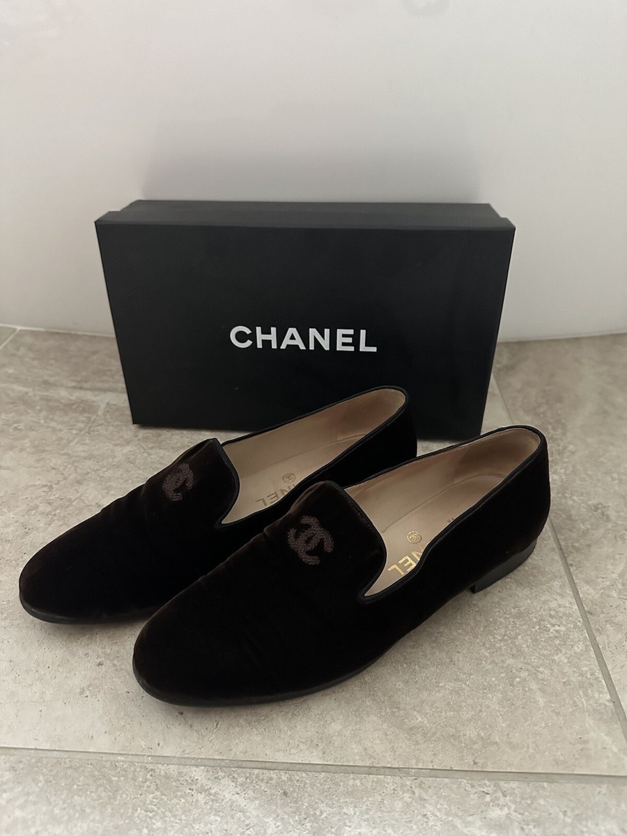 Chanel Moccasins Loafers Flat Shoes Sz40. CC Logo. EUC. Box Chanel Moccasins Loafers Flat Shoes Sz40. CC Logo. EUC. Box