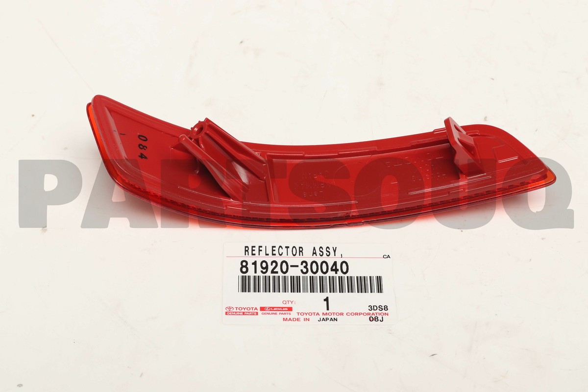 9372　4/4 8192030040 Genuine Toyota REFLECTOR ASSY, REFLEX, LH 81920-30040