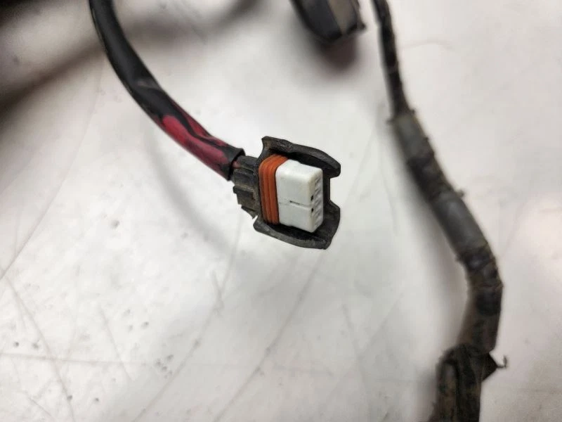 Arnés de cables A/T 2014-2018 Mazda 3 motor 2,0 L OEM KD33-67-020D Foto 3 de 4