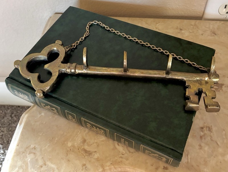 Vintage Brass Key Holder Wall Hook Decorative Hanging