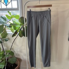 Athleta Women  s Grey Tapered Pants RN 54023 w/ 4 Pockets, Size 4T