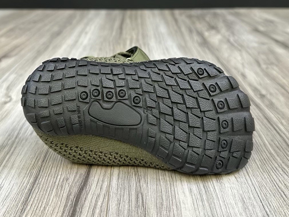 LelsFlt Barefoot Sneakers Olive Green Toddler Size 9 Lightweight Shoes NEW