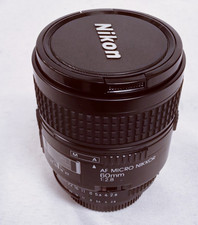 Nikon AF Micro Nikkor 60mm f/2.8 lens