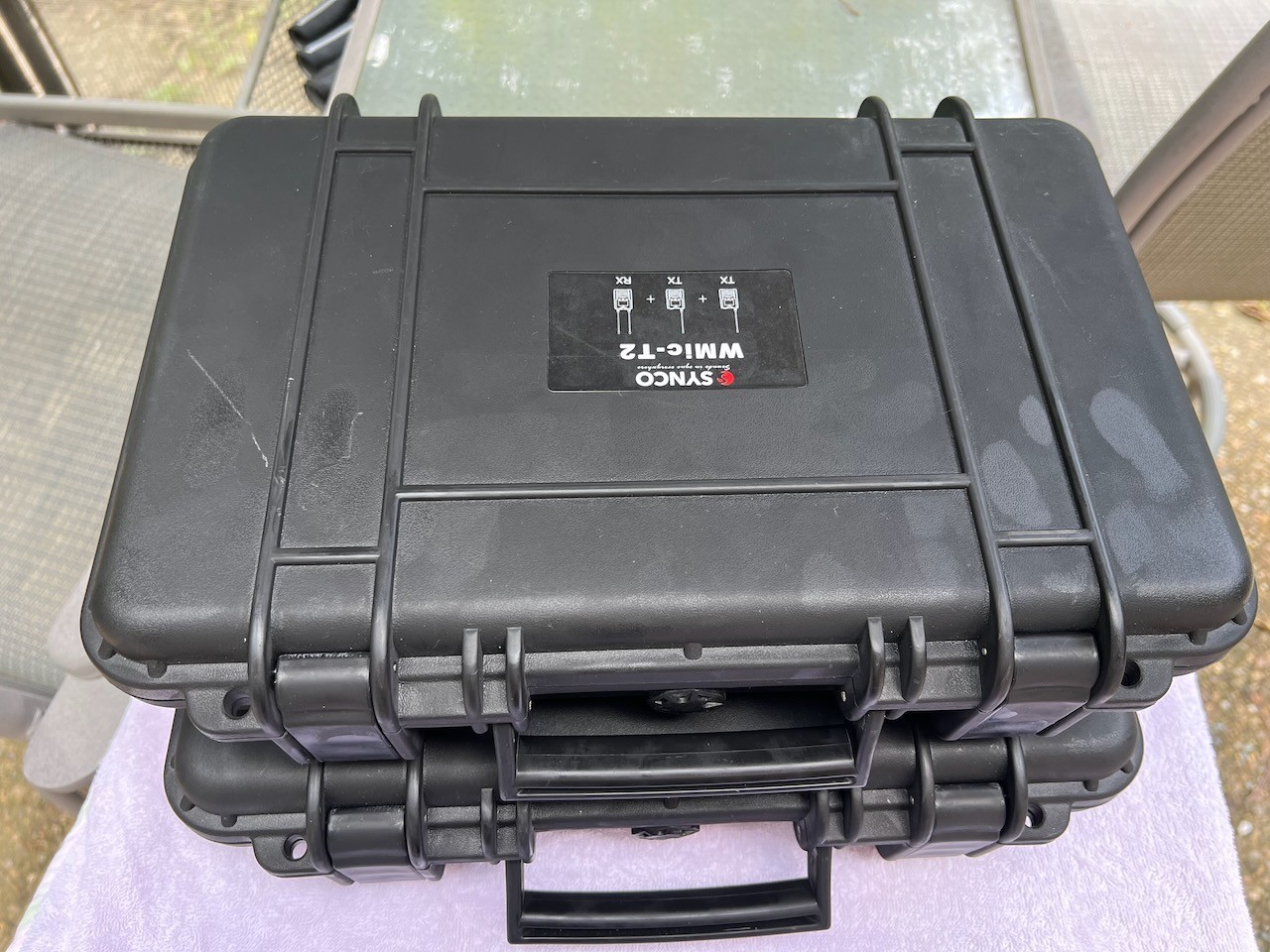 Lot of 2 Synco WMic-T2 UHF 2 channel wireless microphone systems EXC