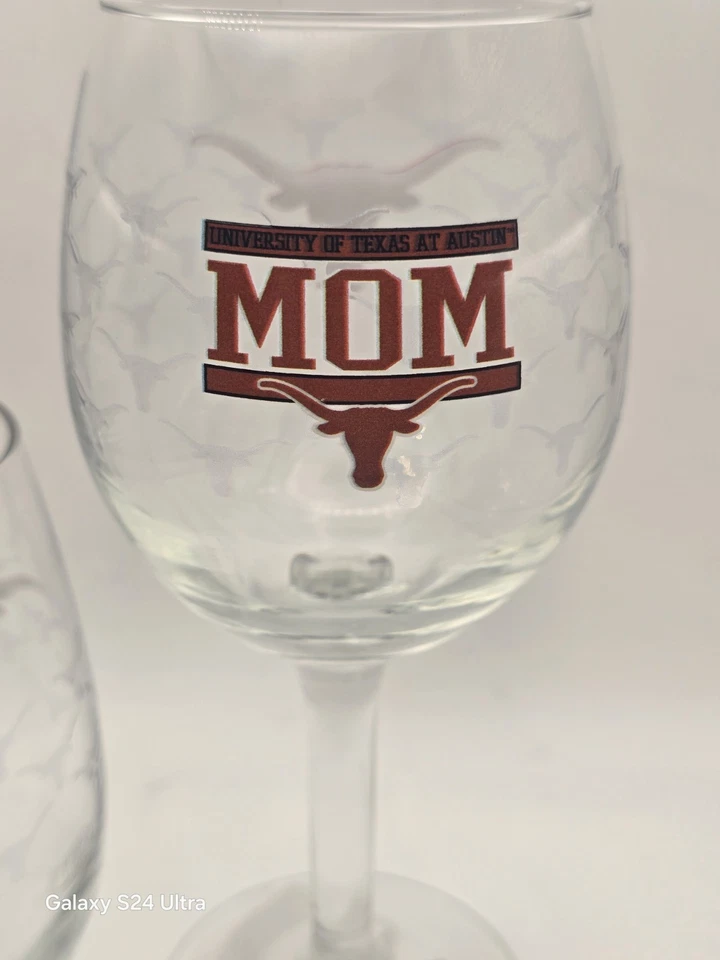 University of Texas Mom Indigo Falls Wine Glasses - Image 2 of 4