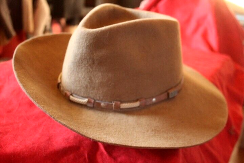 WRANGLER Rugged Wear COWBOY WESTERN Hat size 7 1/2 Brown Wool Felt Leather Band
