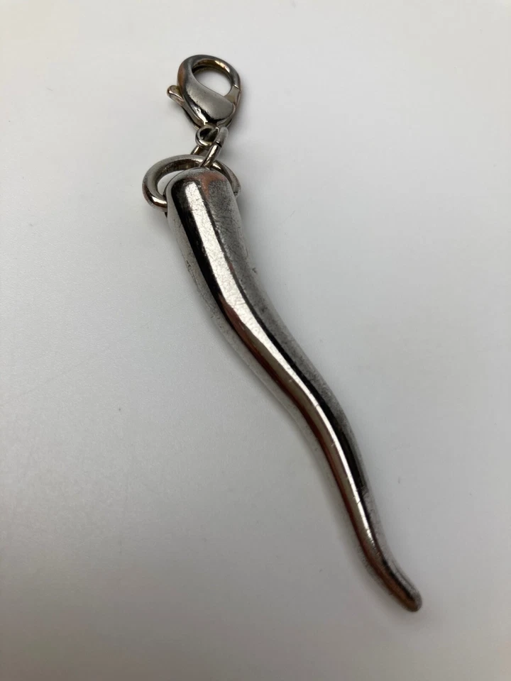 DOLCE & GABBANA VINTAGE ICONICO CIONDOLO CORNO ARGENTO METALLO COLLANA CHARM D&G - Immagine 4 di 4