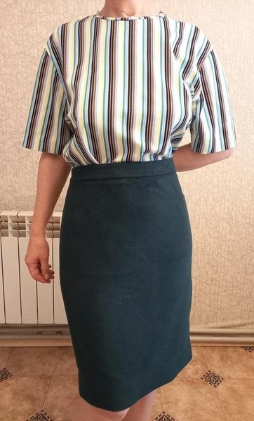 Women COS Skirt Green Viscose 40 / L / 48