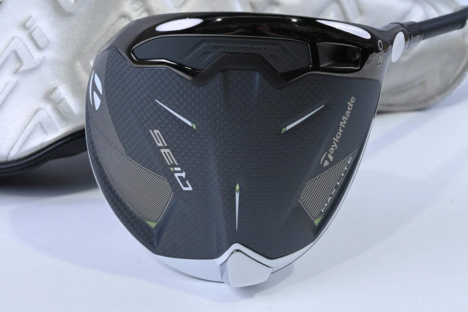 Taylormade Qi35 Max Lite Driver / 12 Degree / Senior Flex Vanquish 4 Shaft - Image 2 of 4