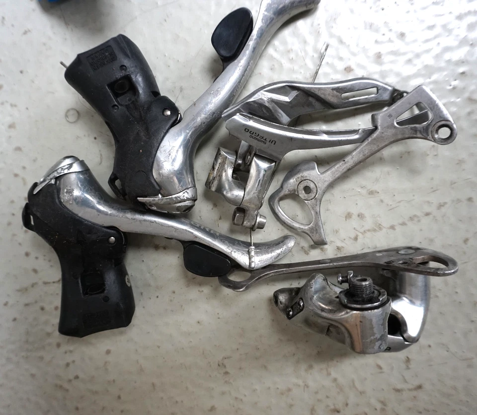 Konvolut Shimano Ultegra Bremshebel Umwerfer Schaltwerk Ersatzteile (A025-170) - Bild 2 von 4