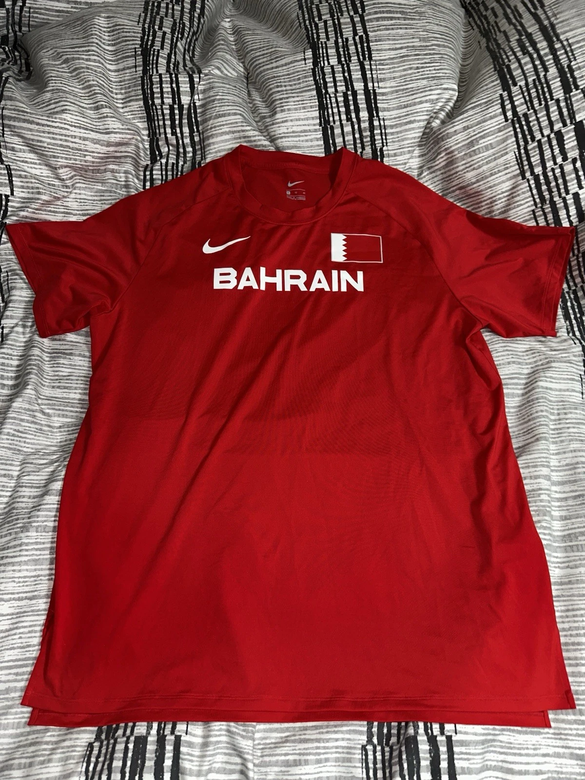 Nike Pro Elite Team Issued Bahrain Track & Field Running Shirt CI6369-657 XL