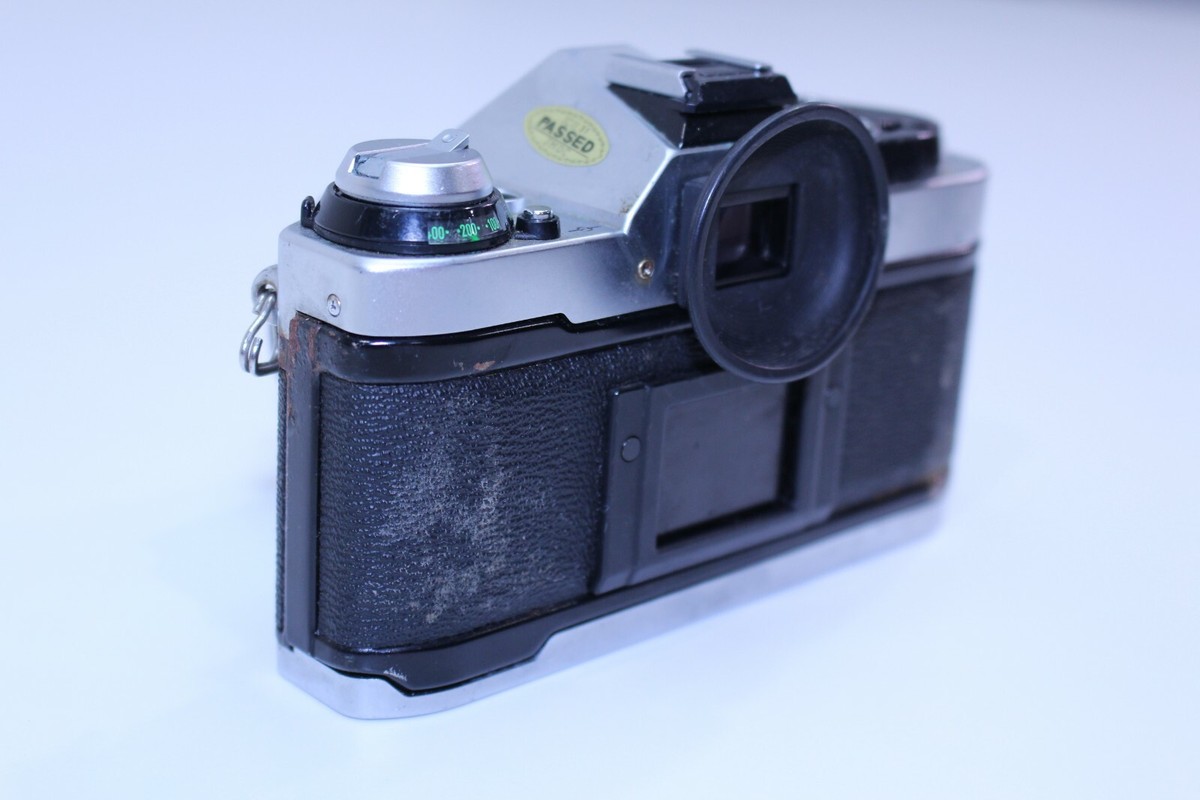 Canon AE-1 Program Film Camera F1.8 FD 50mm NFD VTG SLR Canon AE-1 Program Film Camera F1.8 FD 50mm NFD VTG SLR