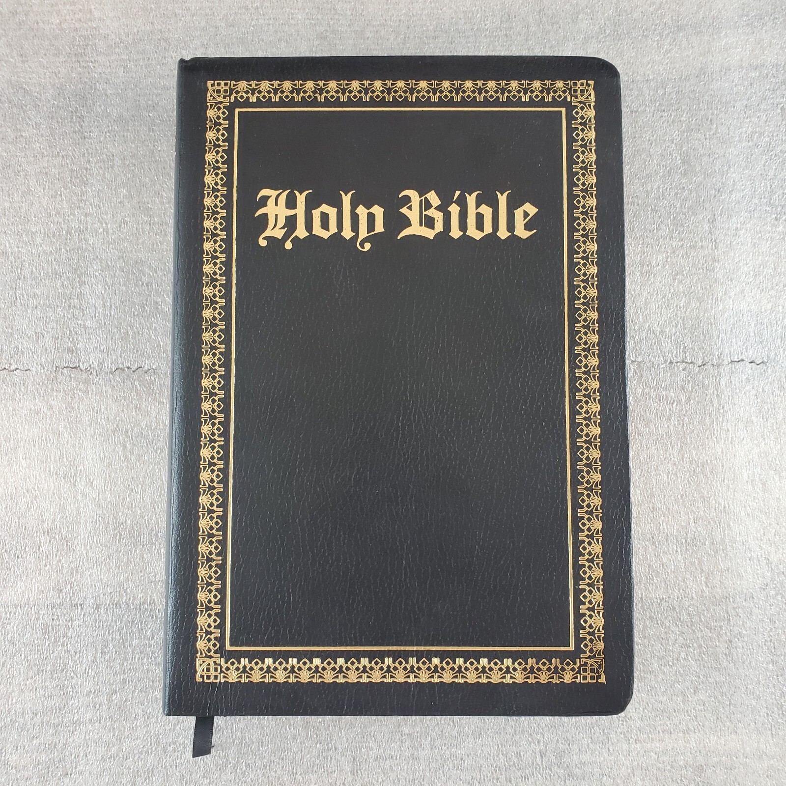 Holy Bible Living Word Riverside Giant Print Concordance Red Letter Reference Ed